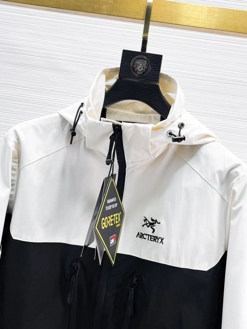 Sleek Arcteryx Outwear 158817