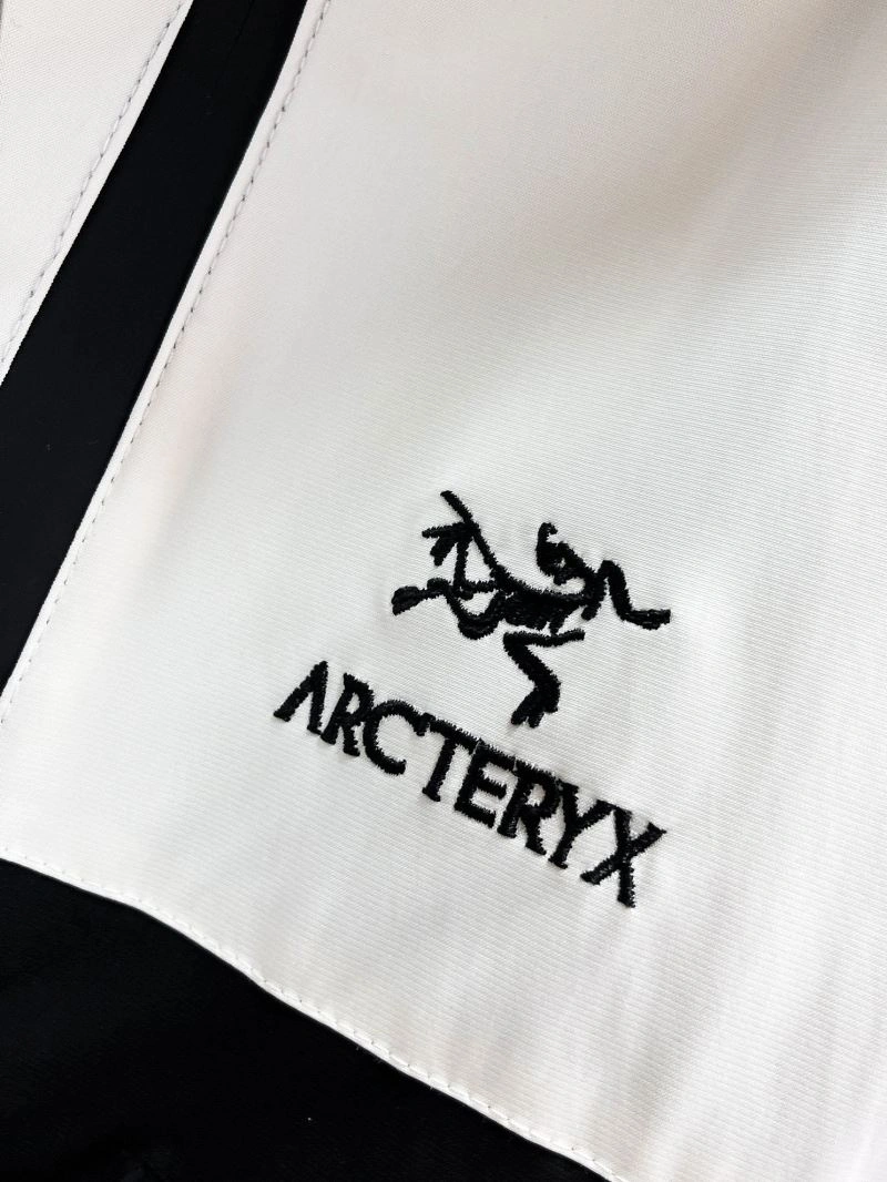 Sleek Arcteryx Outwear 158817