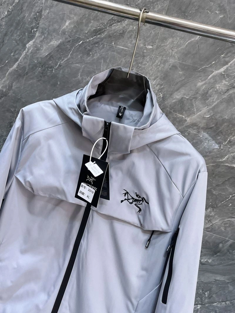 Arcteryx Outwear Comfortable 158772