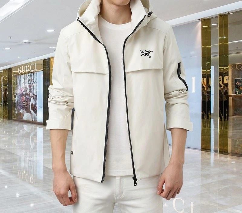Arcteryx Outwear Breathable 158768