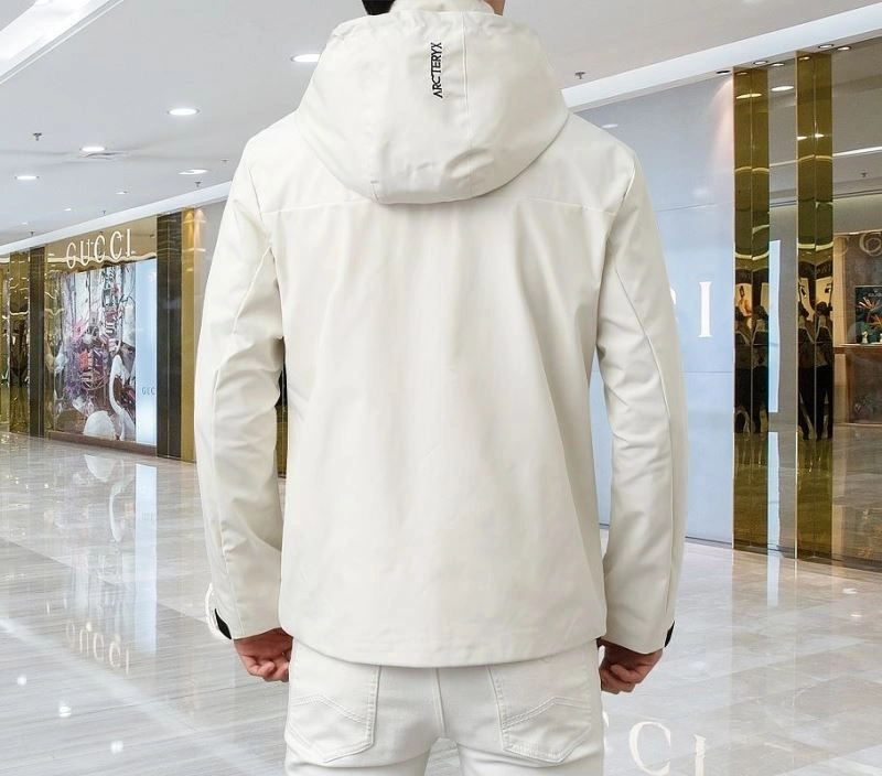 Arcteryx Outwear Breathable 158768