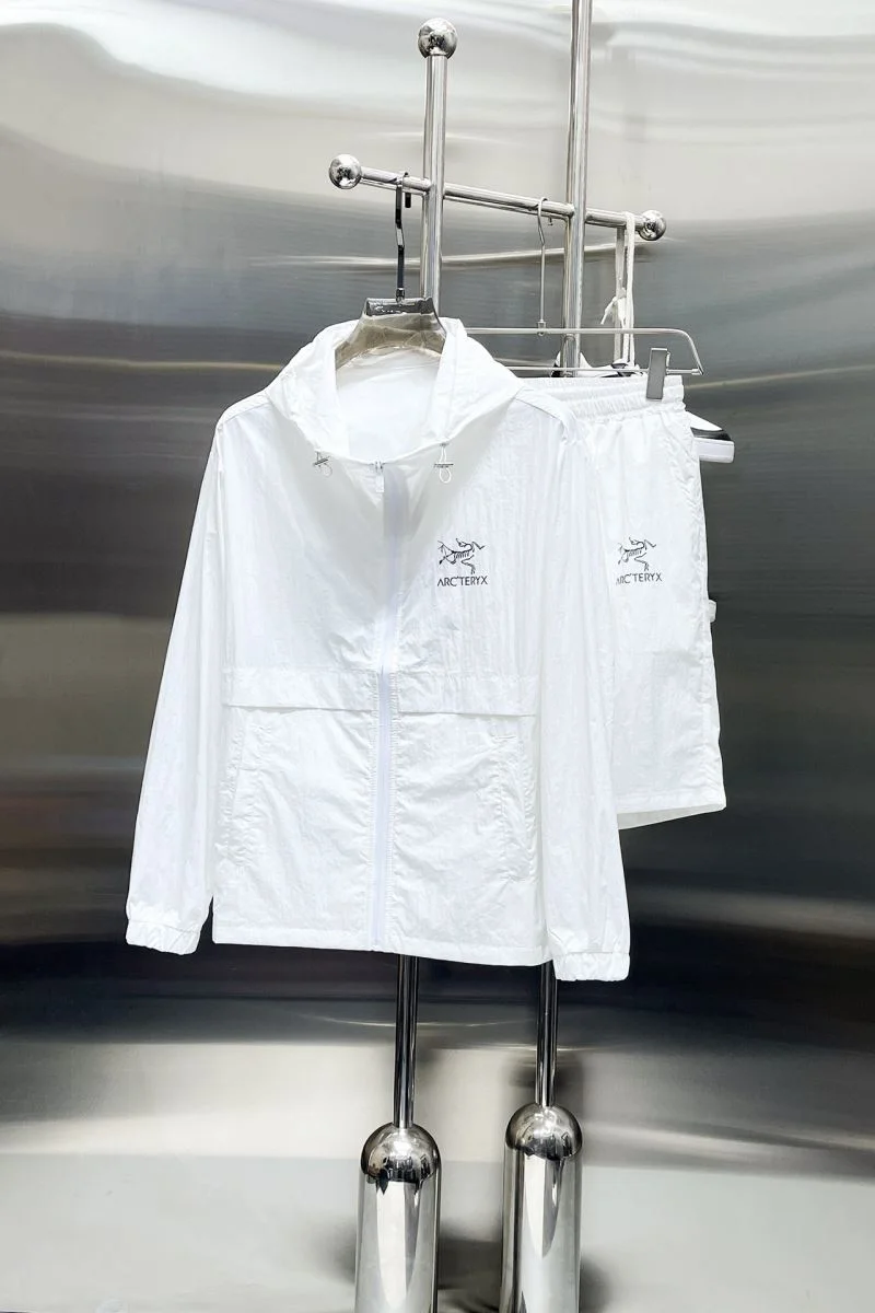 Arcteryx Short Suits Effortless 163247