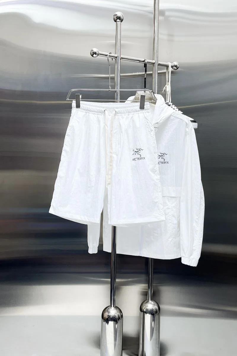 Arcteryx Short Suits Effortless 163247