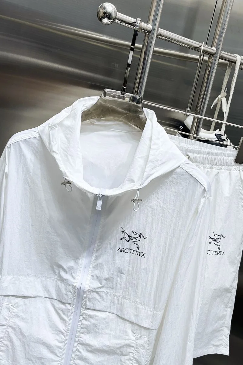 Arcteryx Short Suits Effortless 163247
