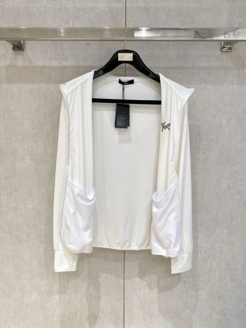 Resilient Arcteryx Sunscreen Jacket 162051
