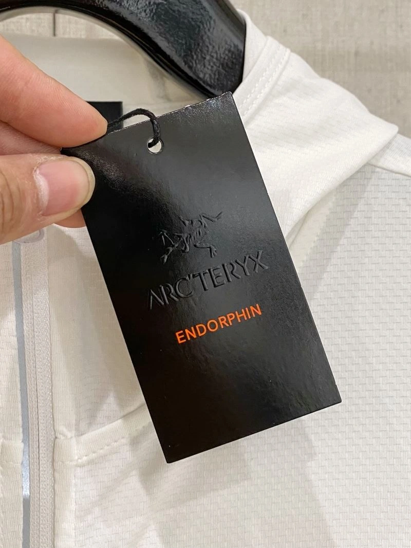 Resilient Arcteryx Sunscreen Jacket 162051