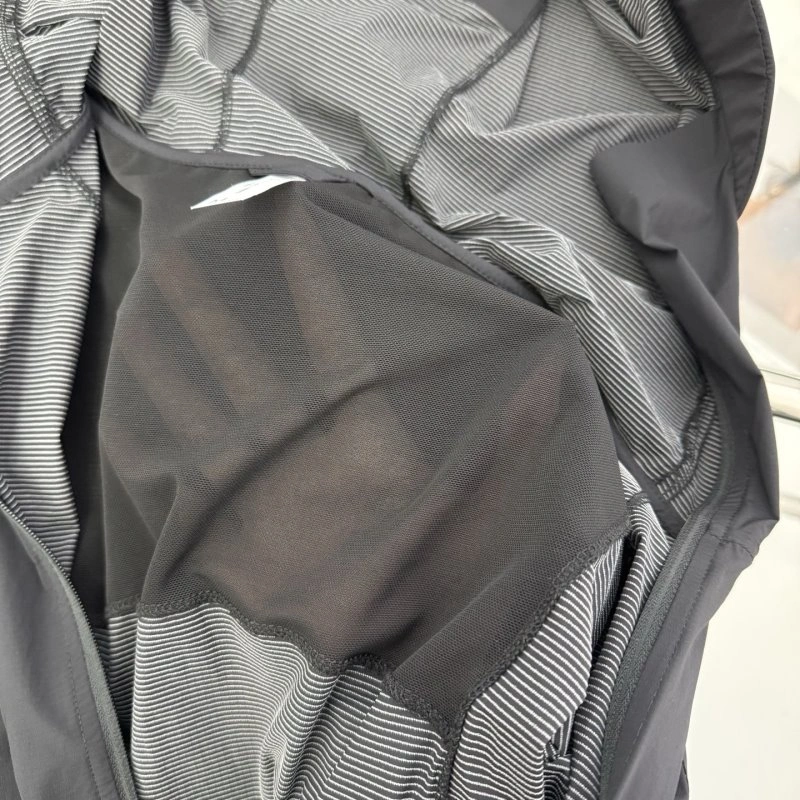 Versatile Arcteryx Sunscreen Jacket 157096