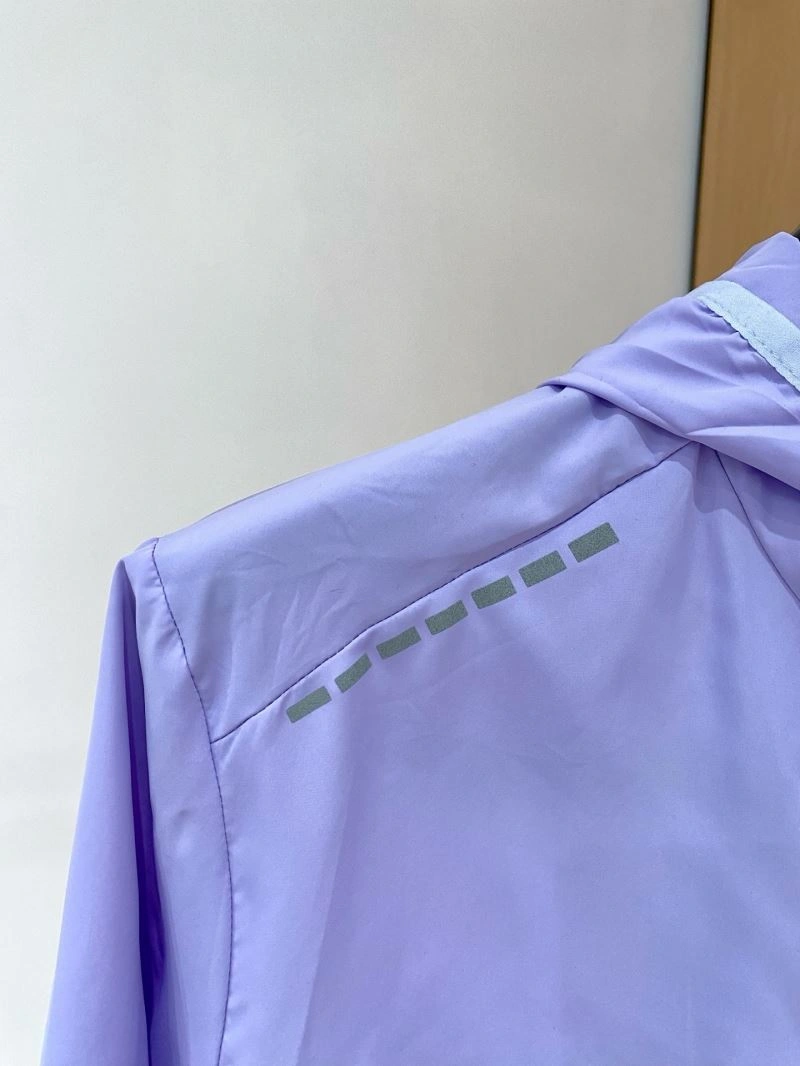 Minimalist Arcteryx Sunscreen Jacket 161143