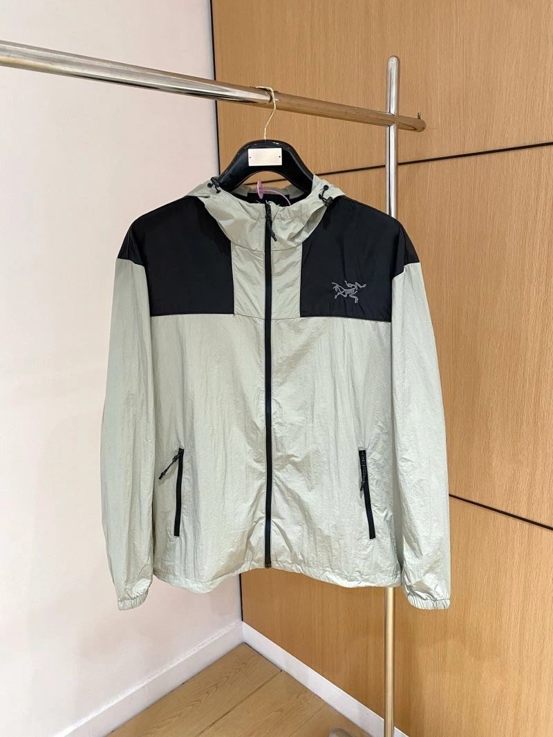 TechFriendly Arcteryx Sunscreen Jacket 161091