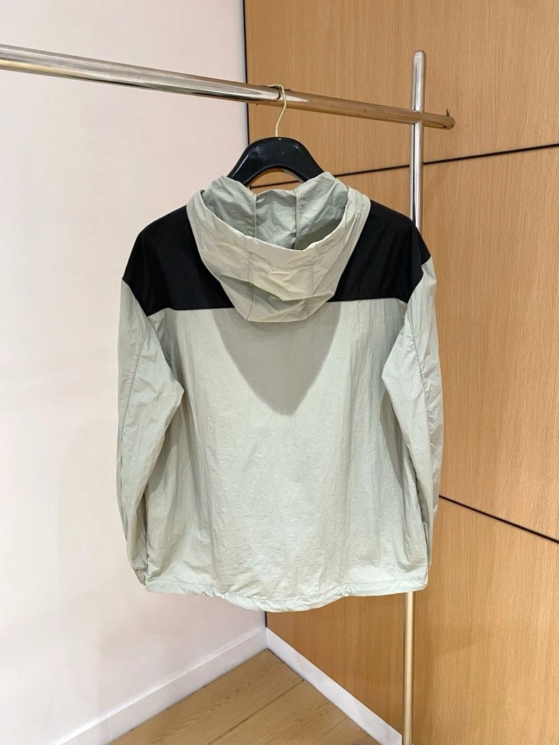 TechFriendly Arcteryx Sunscreen Jacket 161091