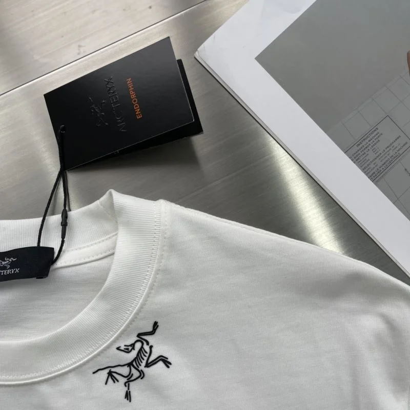 Arcteryx T-Shirts Trendsetting 163196