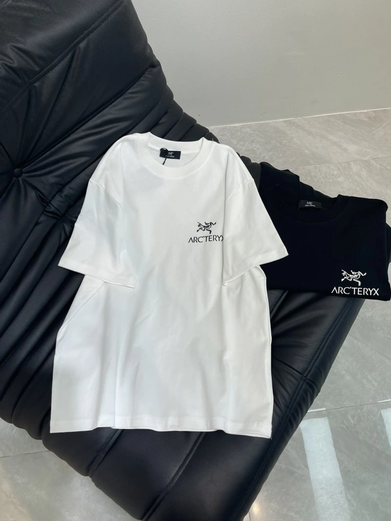 Arcteryx T-Shirts Versatile 149975