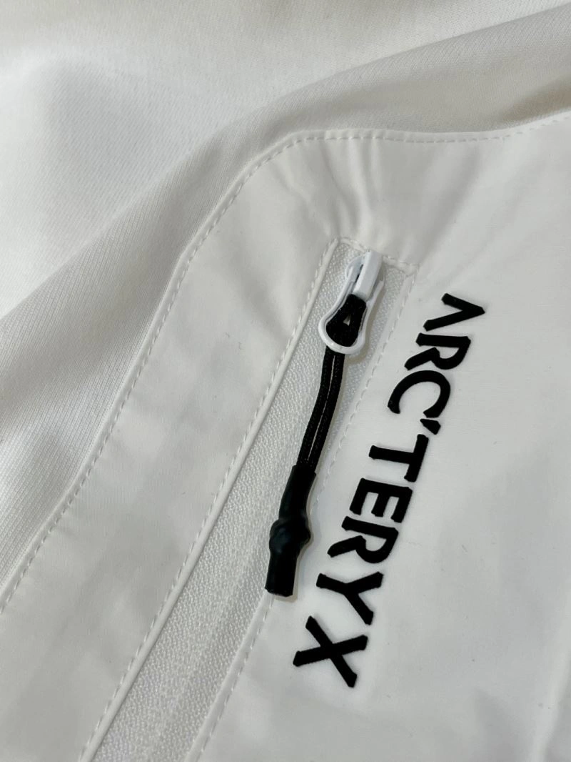 Arcteryx T-Shirts UrbanChic 161085
