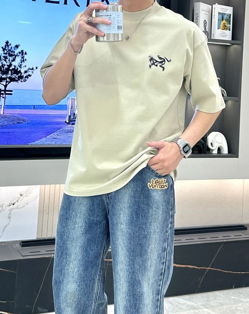 Cozy Arcteryx T-Shirts 161157