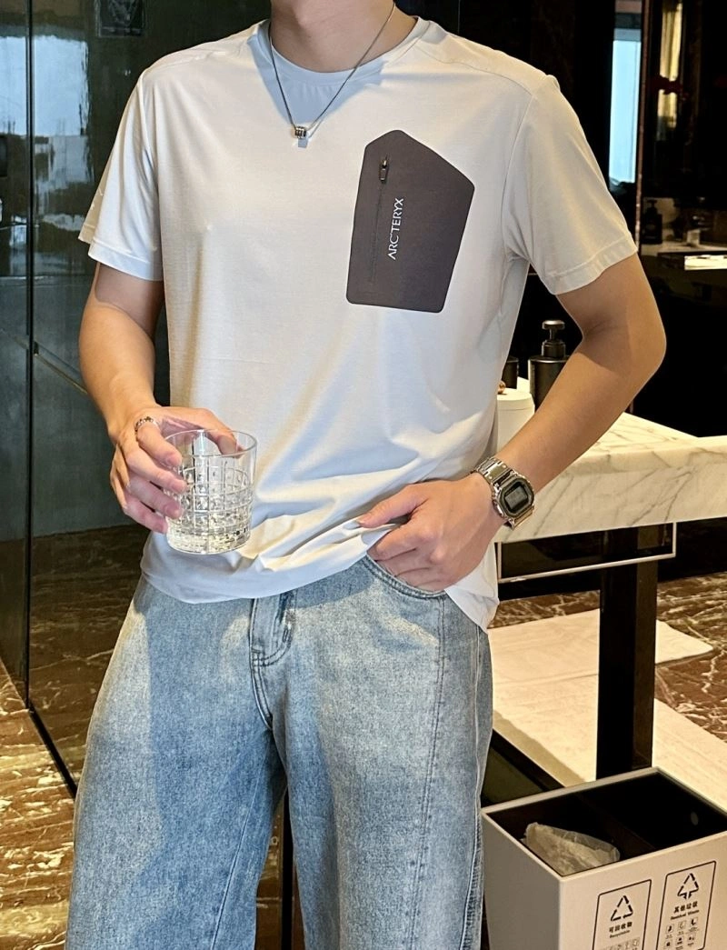 Contemporary Arcteryx T-Shirts 161027