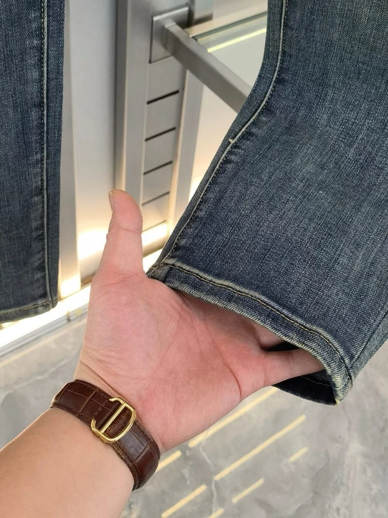 Armani Jeans GoAnywhere 95463