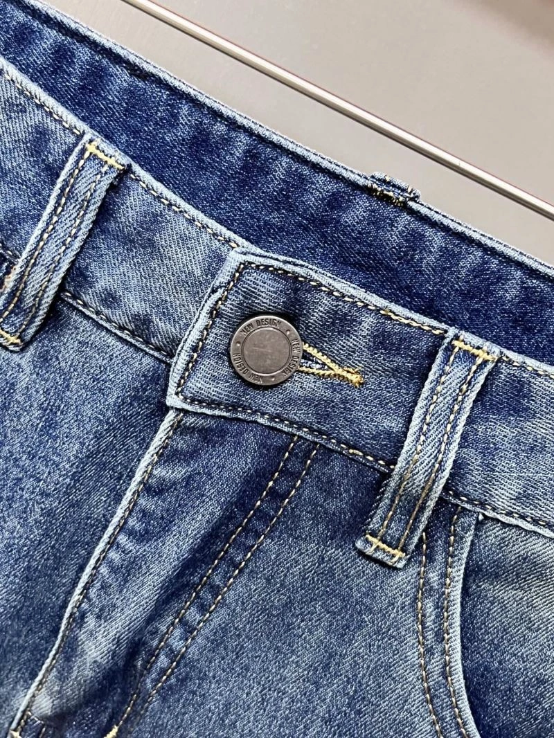 Armani Jeans GoAnywhere 95909