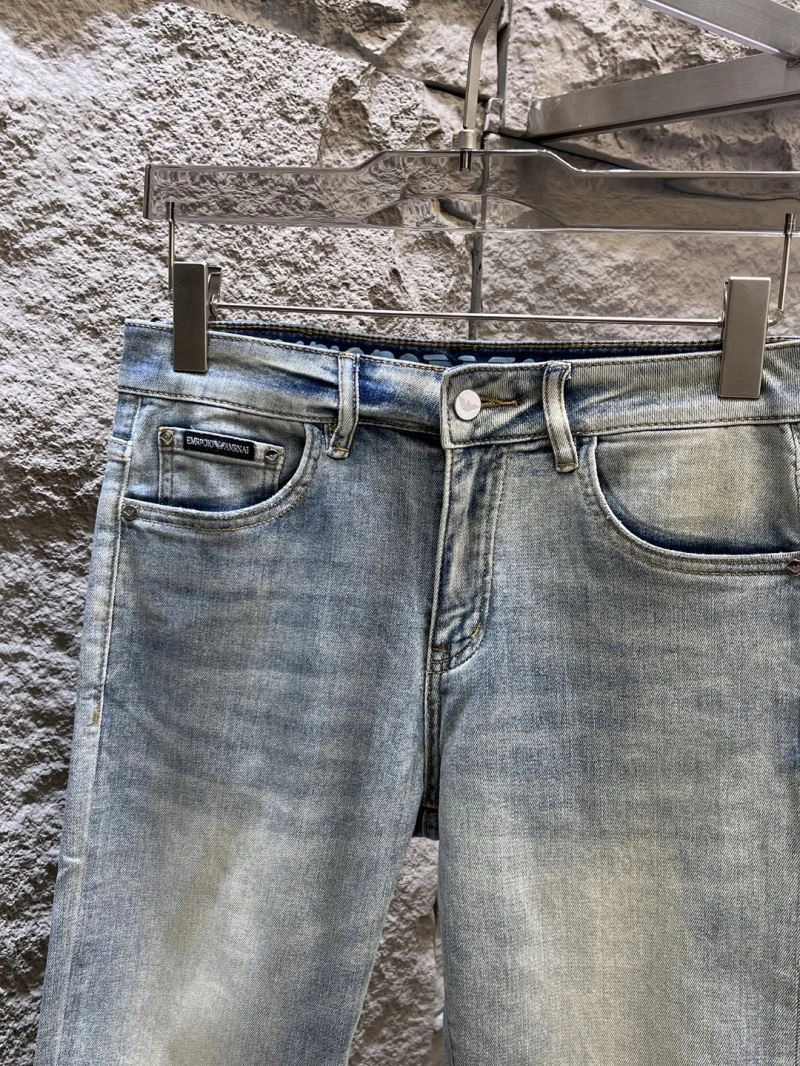 Elegant Armani Jeans 95944