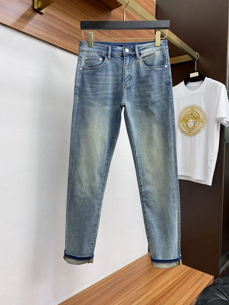 Sleek Armani Jeans 95894
