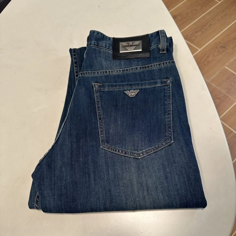 ModernLook Armani Jeans 95908