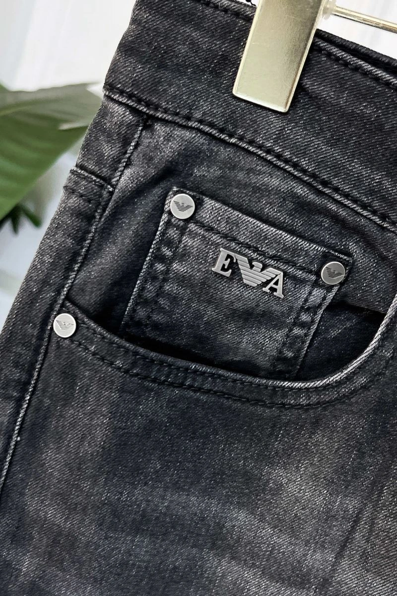 EyeCatching Armani Jeans 95881