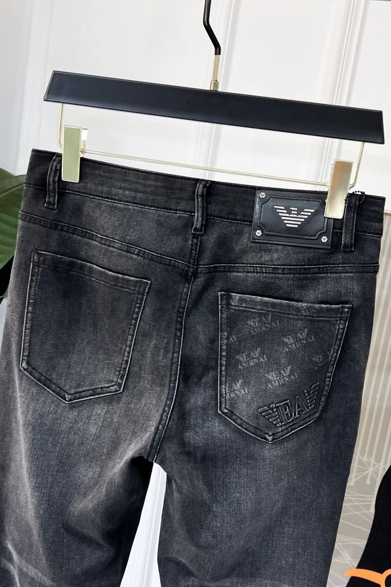 EyeCatching Armani Jeans 95881