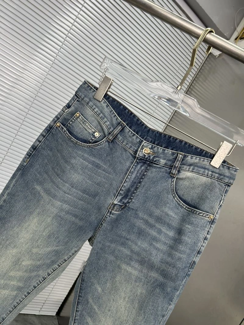 Armani Jeans Sporty 95848