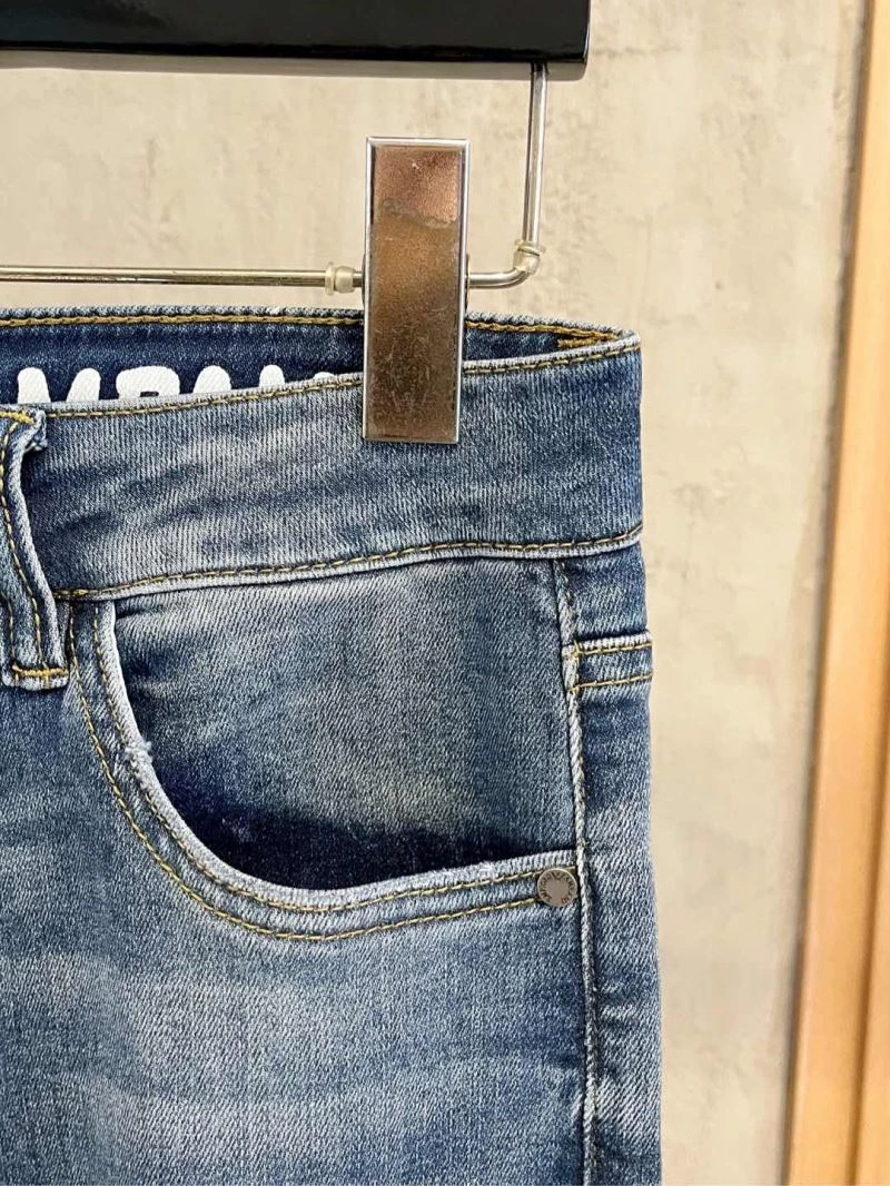 Minimalist Armani Jeans 95775