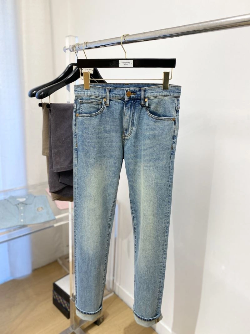 TravelReady Armani Jeans 95754