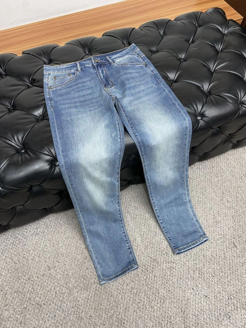 Supportive Armani Jeans 95746