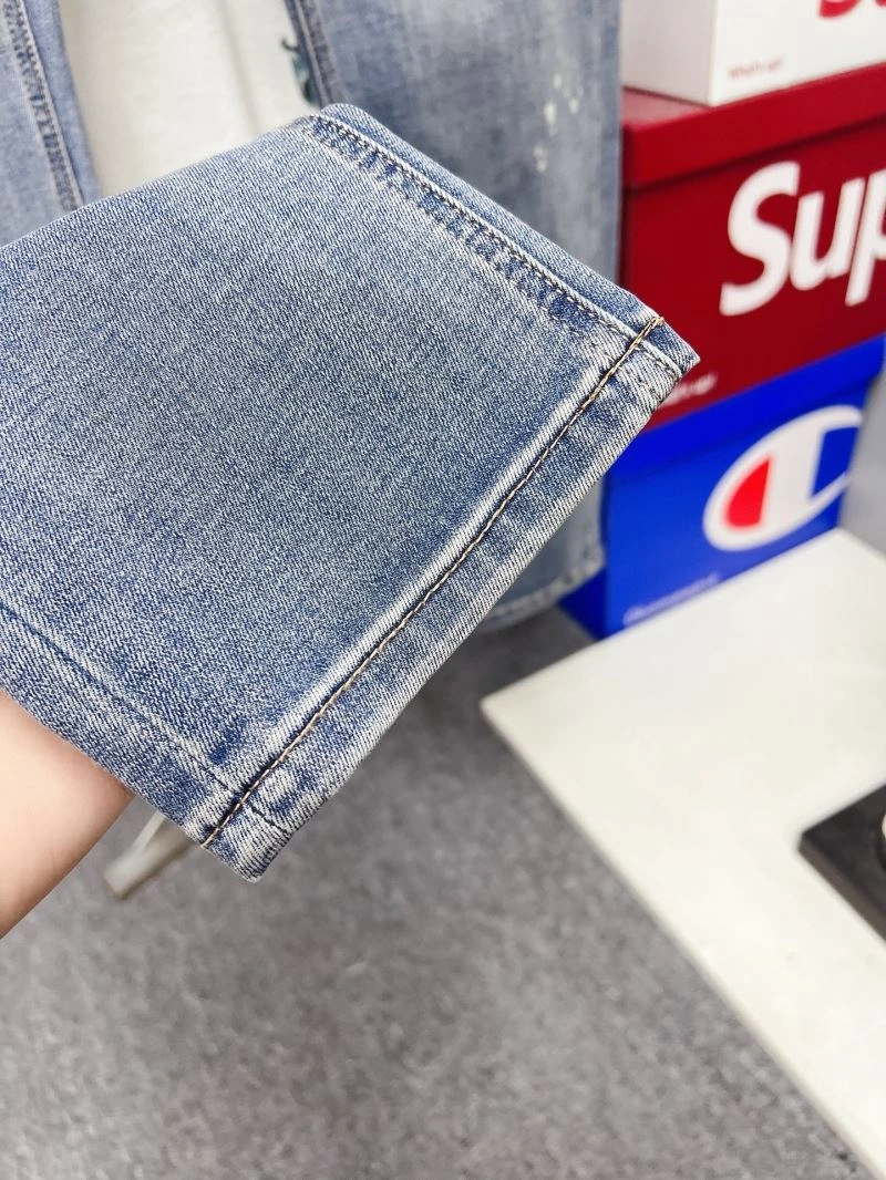 Youthful Armani Jeans 95671