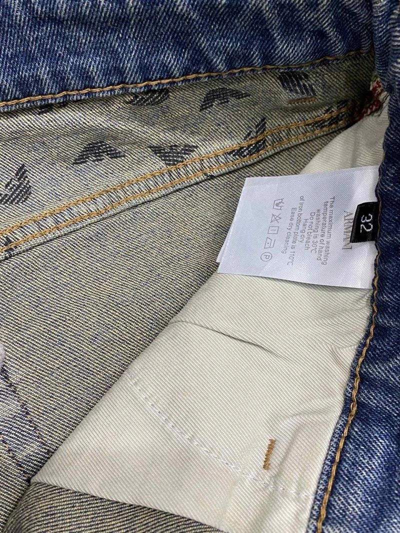Sleek Armani Jeans 95651