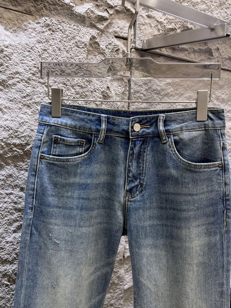EyeCatching Armani Jeans 95561