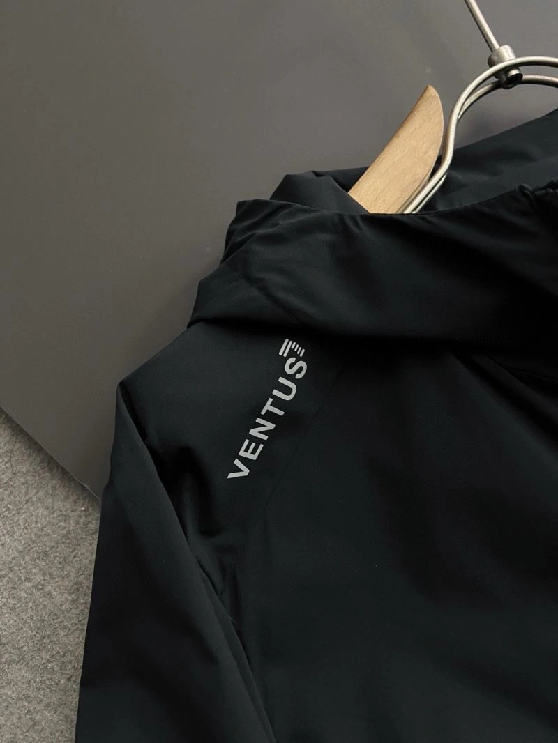Armani Outwear Elegant 96147
