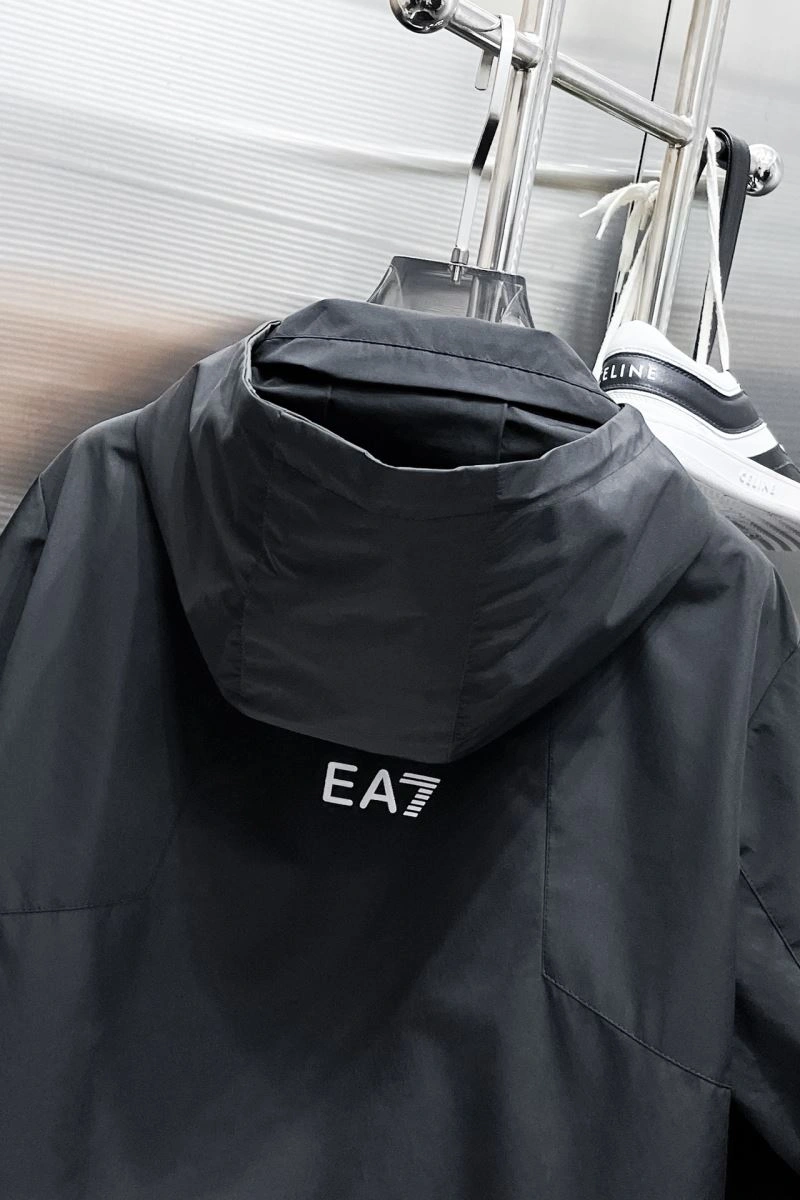Armani Outwear Lightweight 96141