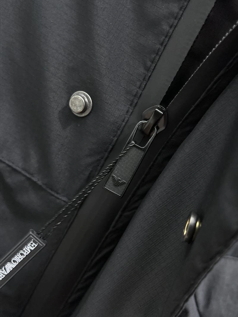 Packable Armani Outwear 96119