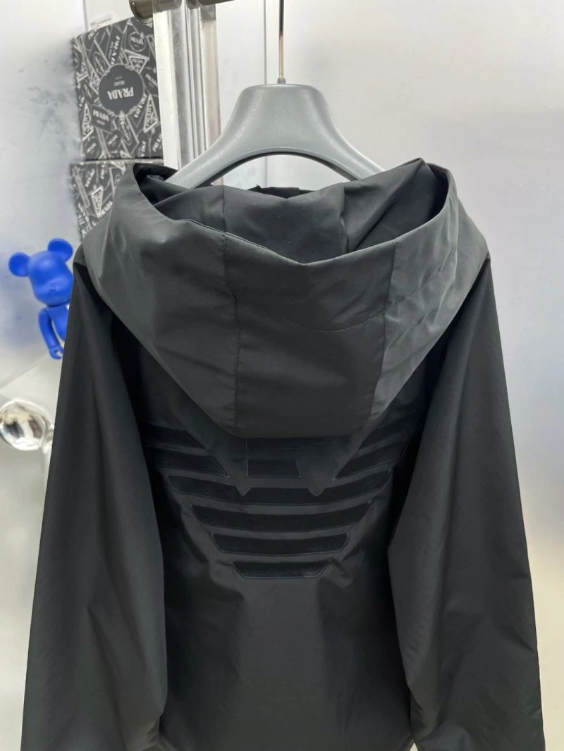 Sustainable Armani Outwear 96111