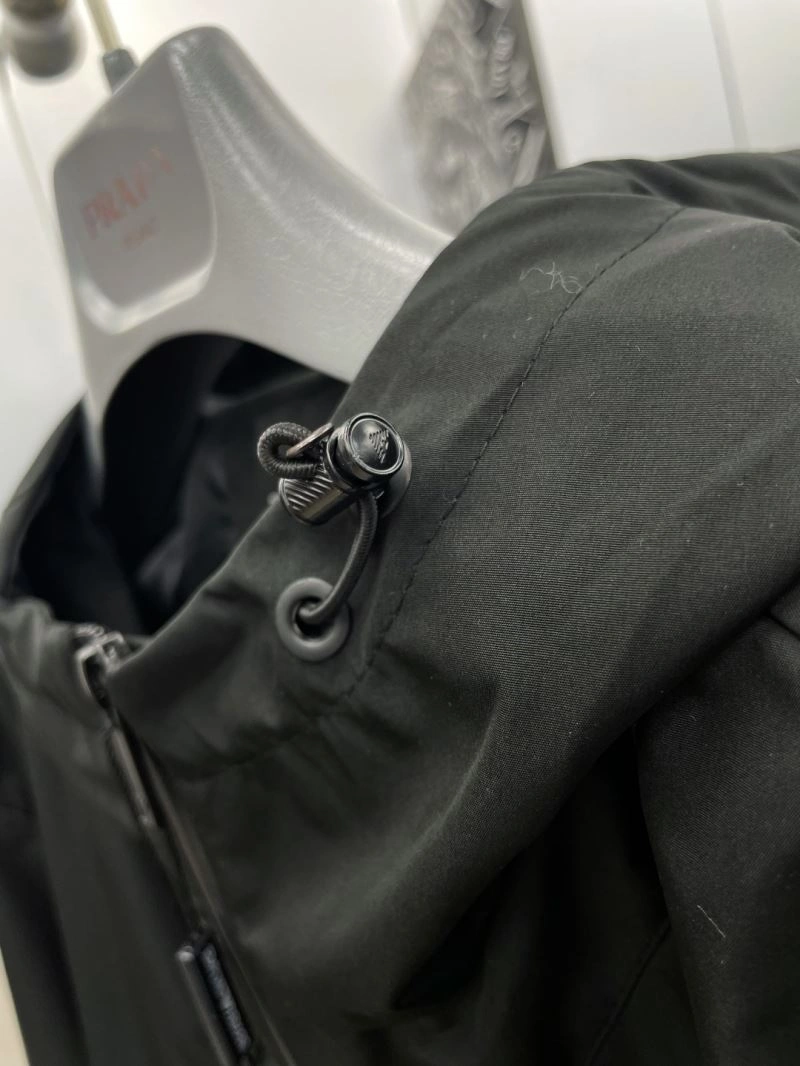 Cozy Armani Outwear 96108