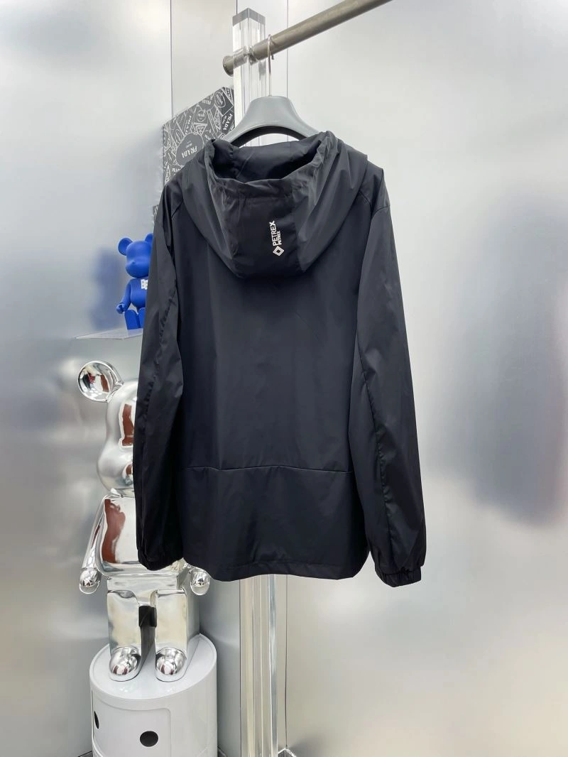 Packable Armani Outwear 96109