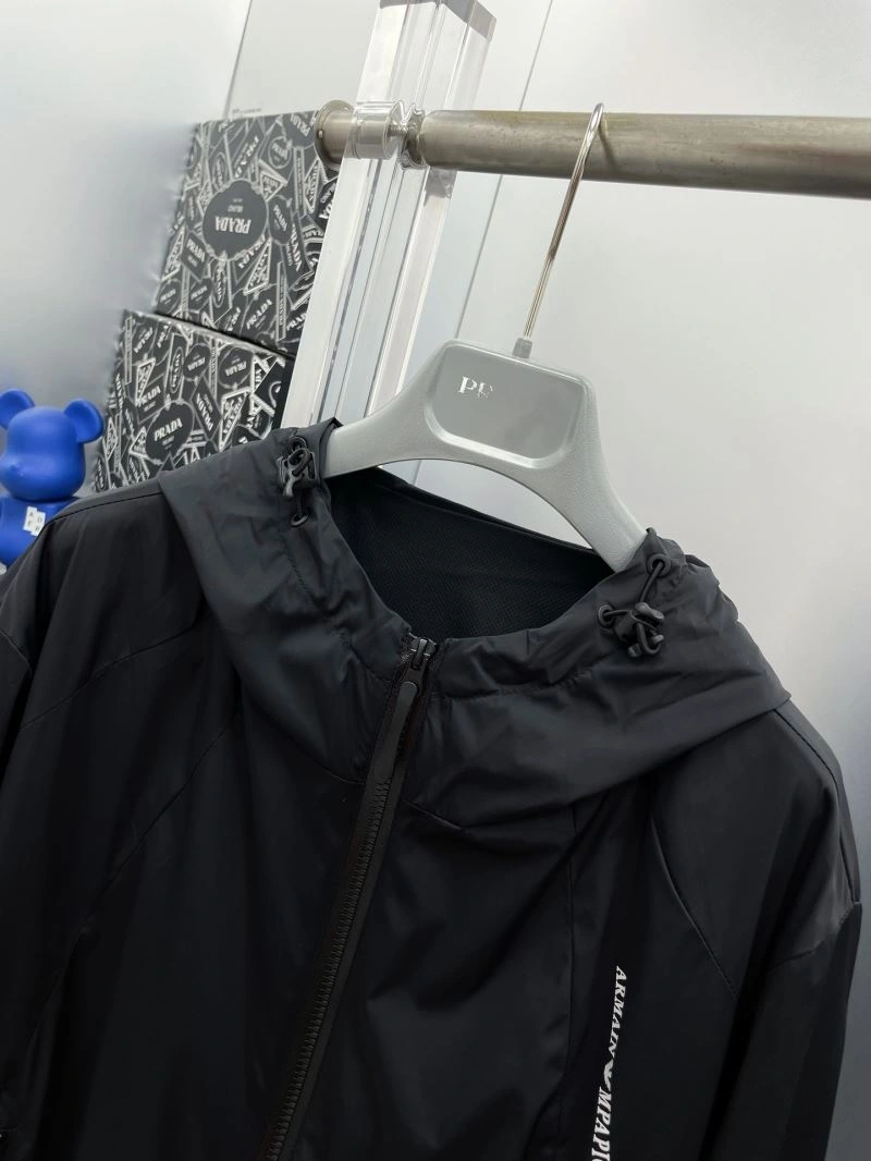 Packable Armani Outwear 96109