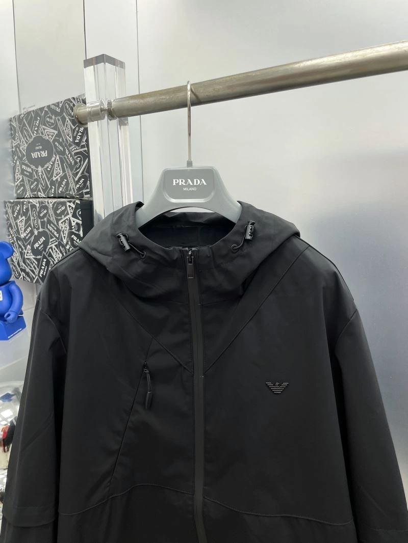Breathable Armani Outwear 96110