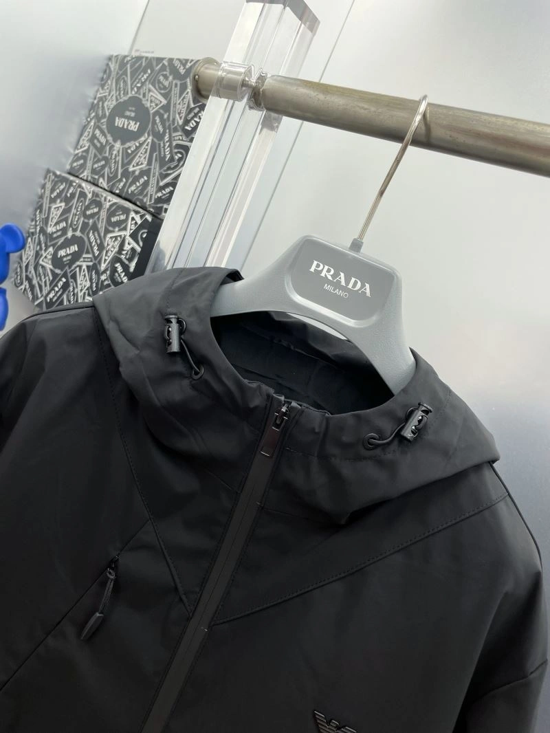 Breathable Armani Outwear 96110