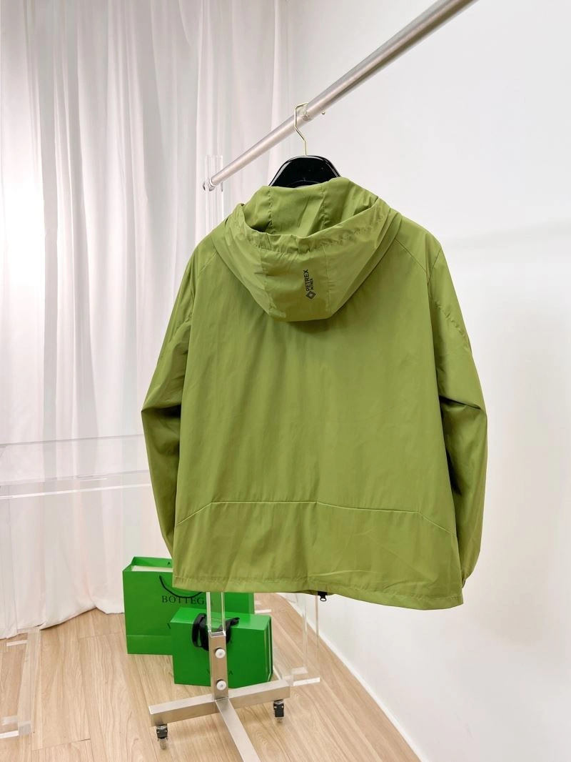 Vibrant Armani Outwear 96030