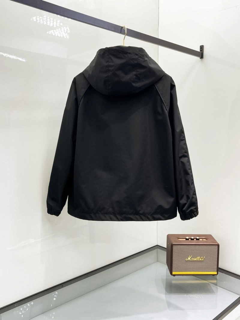 Fashionable Armani Outwear 96025