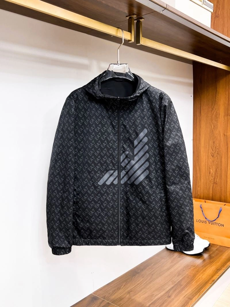 Breathable Armani Outwear 95647