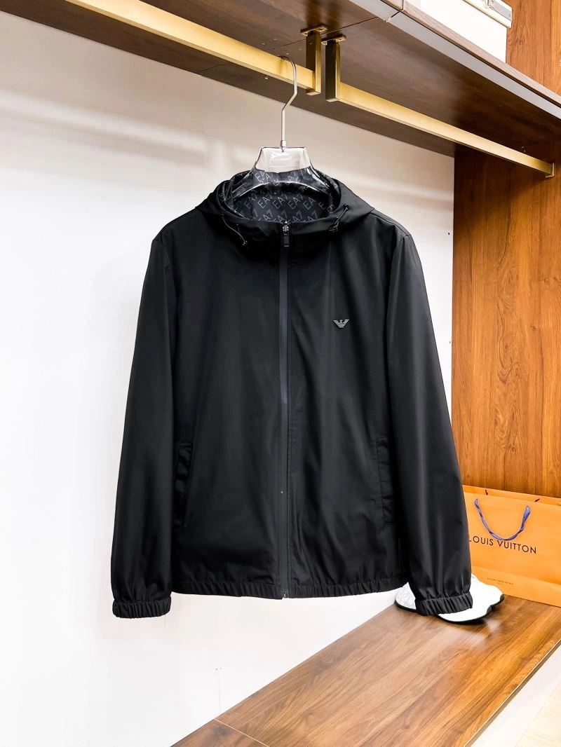 Breathable Armani Outwear 95647