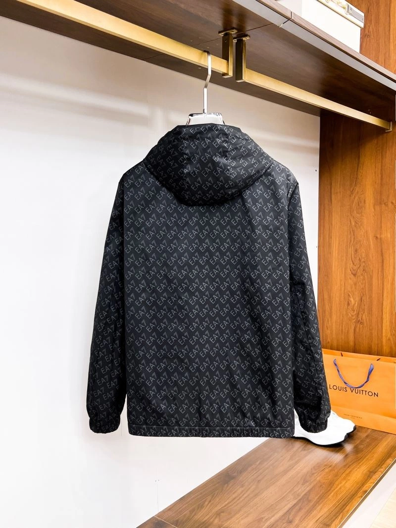 Breathable Armani Outwear 95647