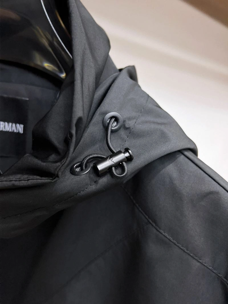 Supportive Armani Outwear 95646