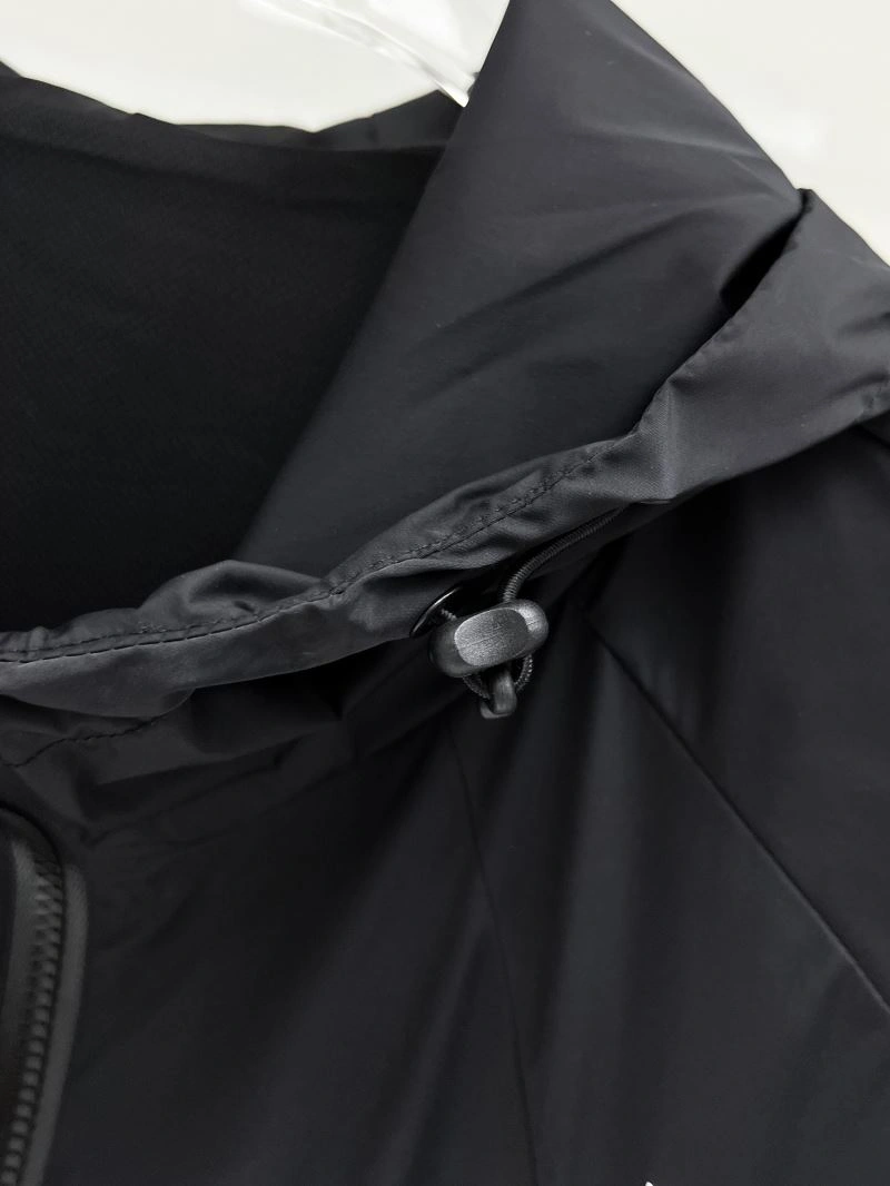 Armani Outwear Contemporary 95629