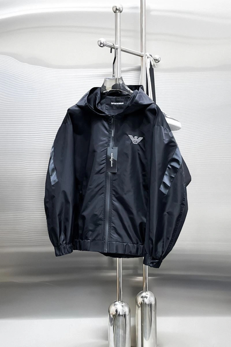 Sleek Armani Outwear 95530